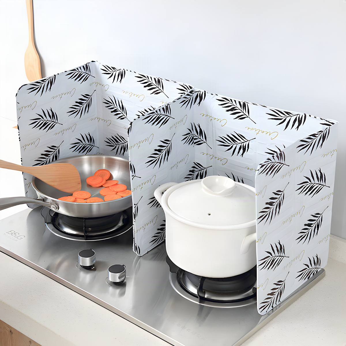 Foldable Stove Splatter Guard, Three-Panel Printed Screen