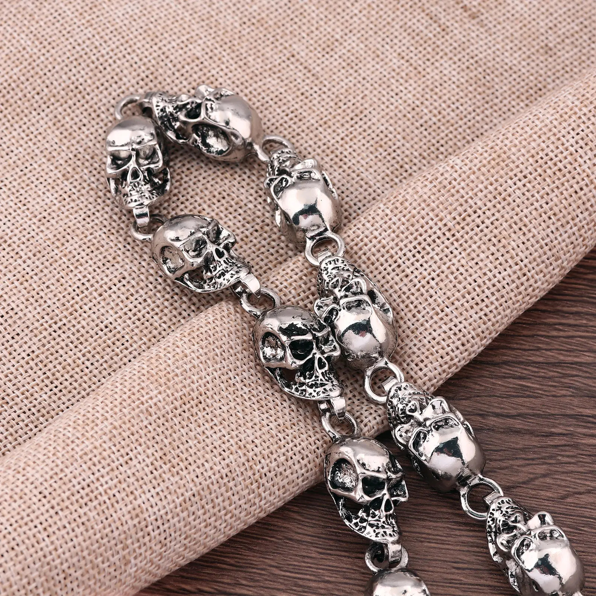 Skull Waist Chain with Clip Ends, Punk Metal Pants Chain, 2 Finishes