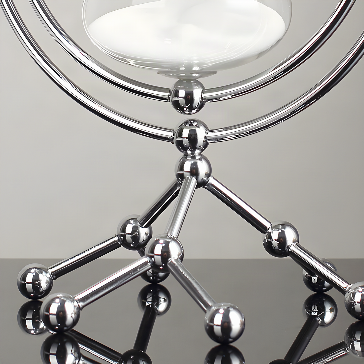 30-Minute Glass Hourglass with Rotating Round Metal Frame