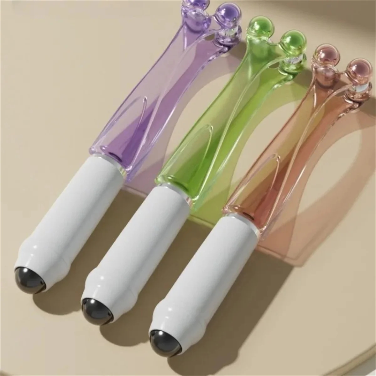 Manual Dual-Roller Finger Wand for a Simple Hand Routine