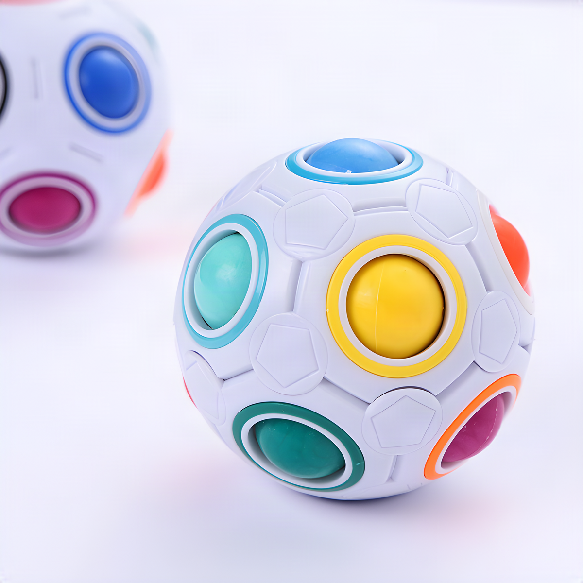 Rainbow Puzzle Ball Color-Matching Sliding Challenge, 7 cm