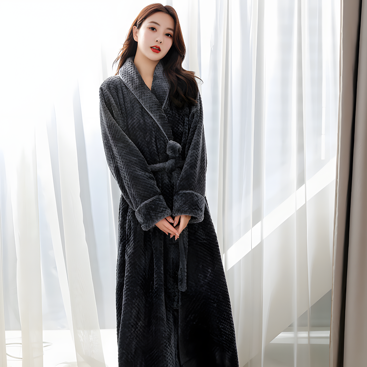 Women's Plush Hooded Bathrobe with Long Cut and Flannel Feel
