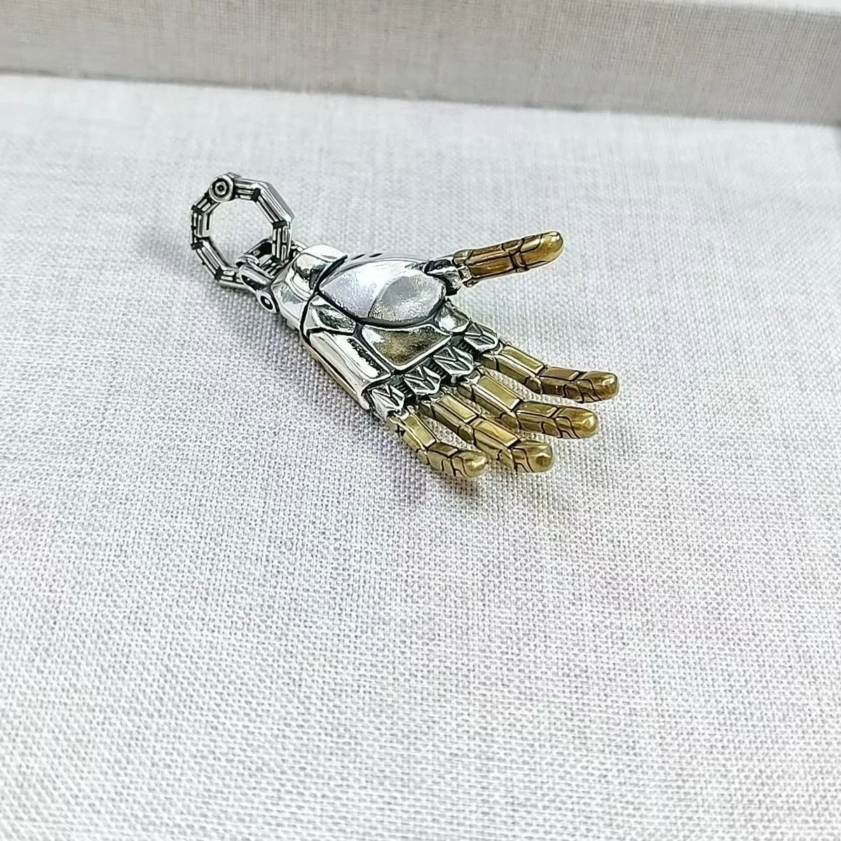 Retro Mechanical Hand Pendant Necklace for Themed Styling