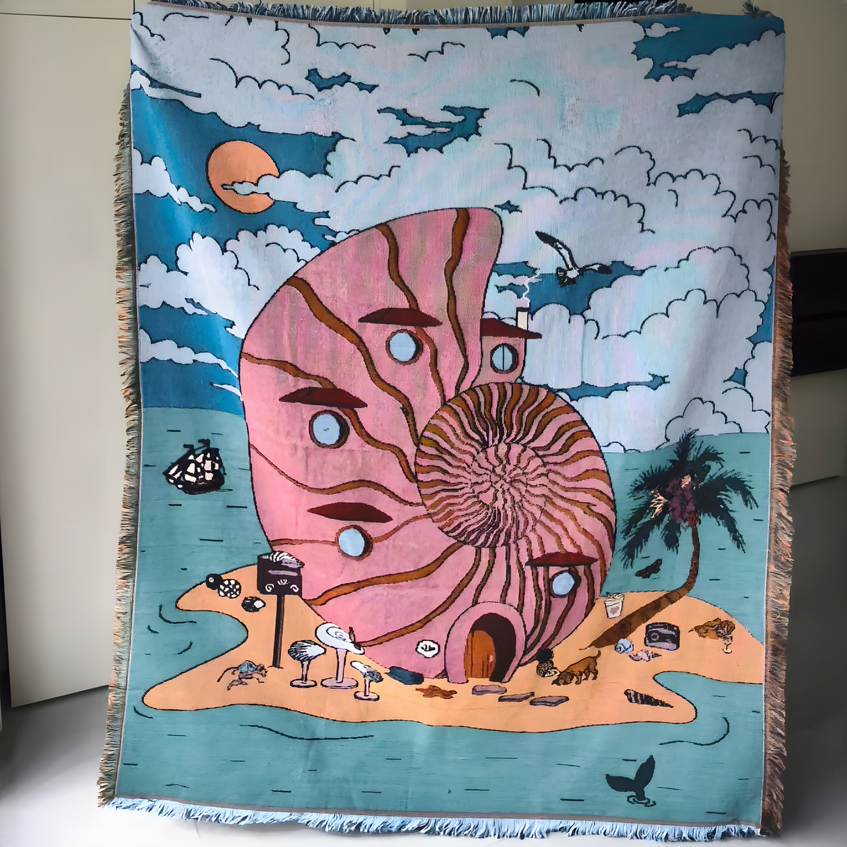 Illustrated Woven Throw Blanket with Fringe, 130 x 160 cm