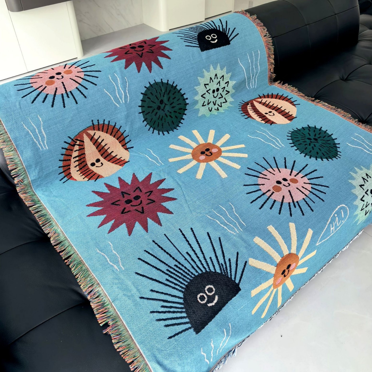 Illustrated Woven Throw Blanket with Fringe, 130 x 160 cm