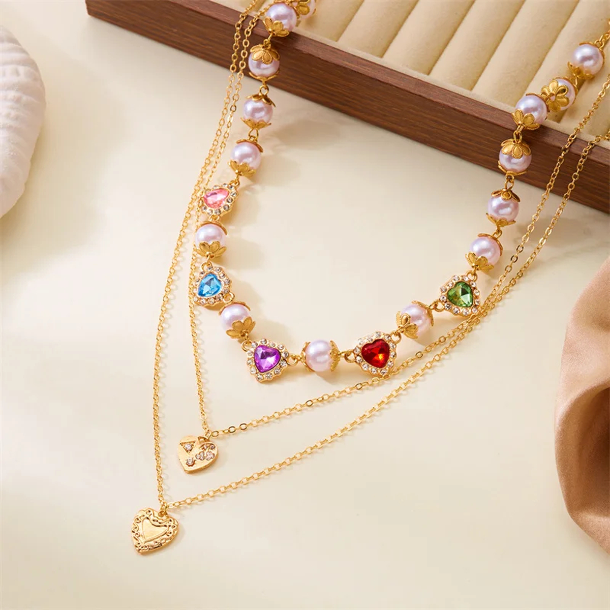 Colorful Heart and Pearl-Style Necklace with Fine Chain
