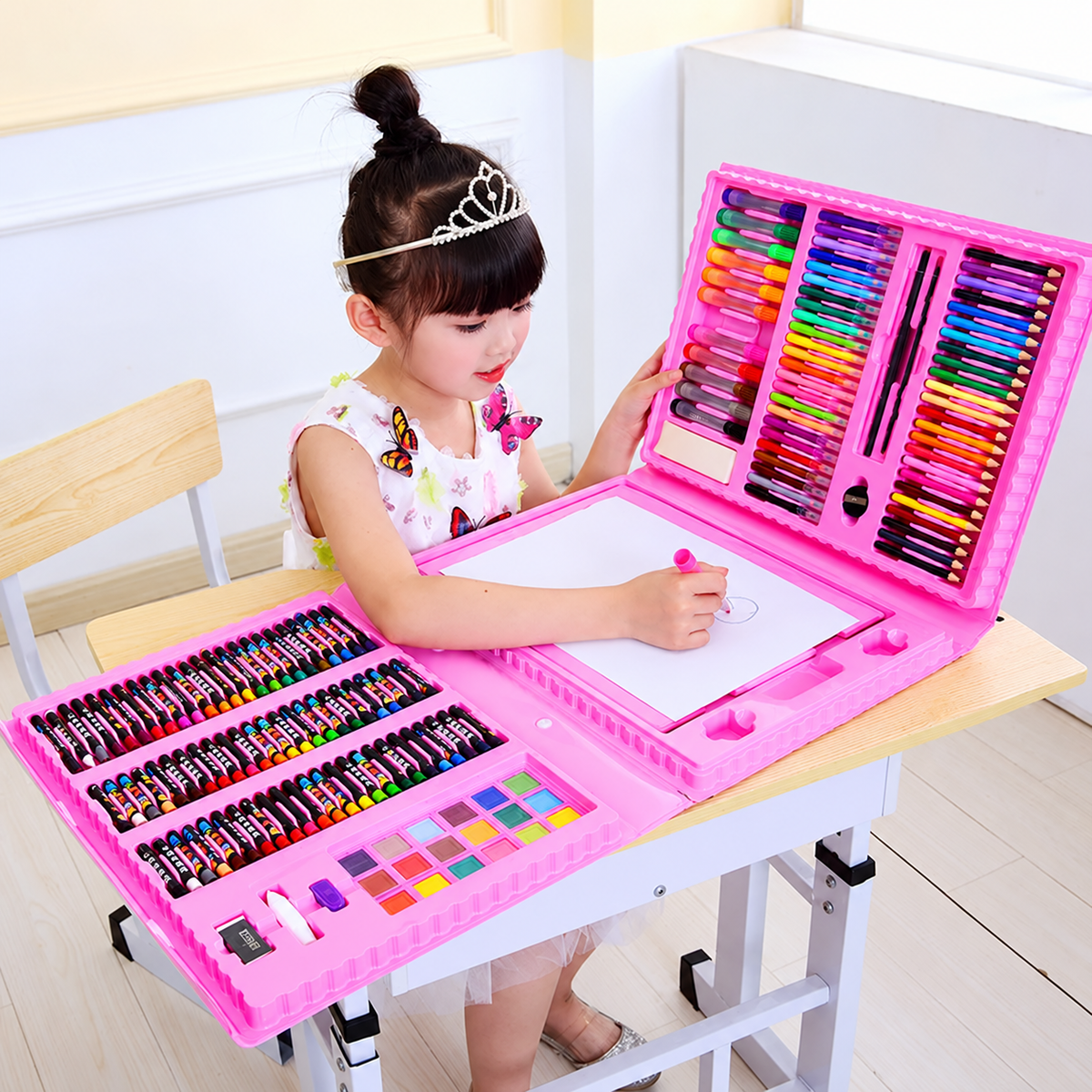 208-Piece Kids Art Set, Folding Supply Case and Drawing Boards