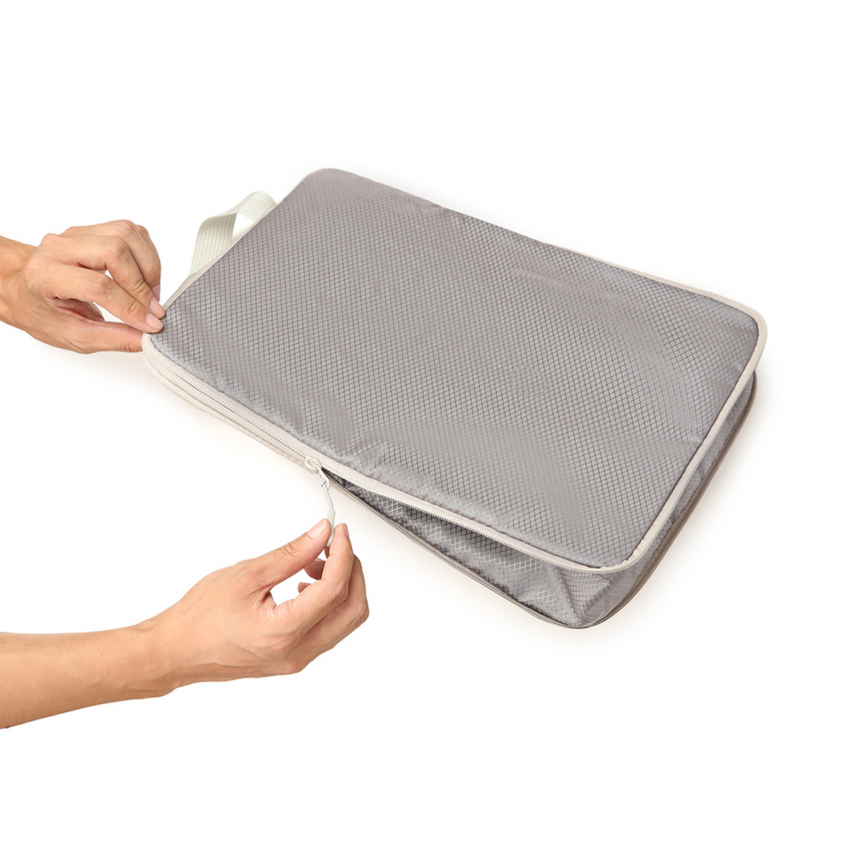 Five-Piece Mesh Packing Cube Set with Zippers for Travel