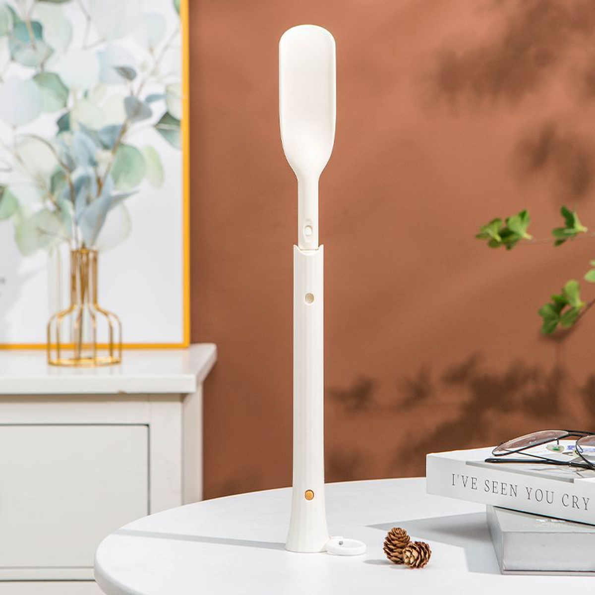 Extendable Long-Handle Shoe Horn with Wide Blade and Loop
