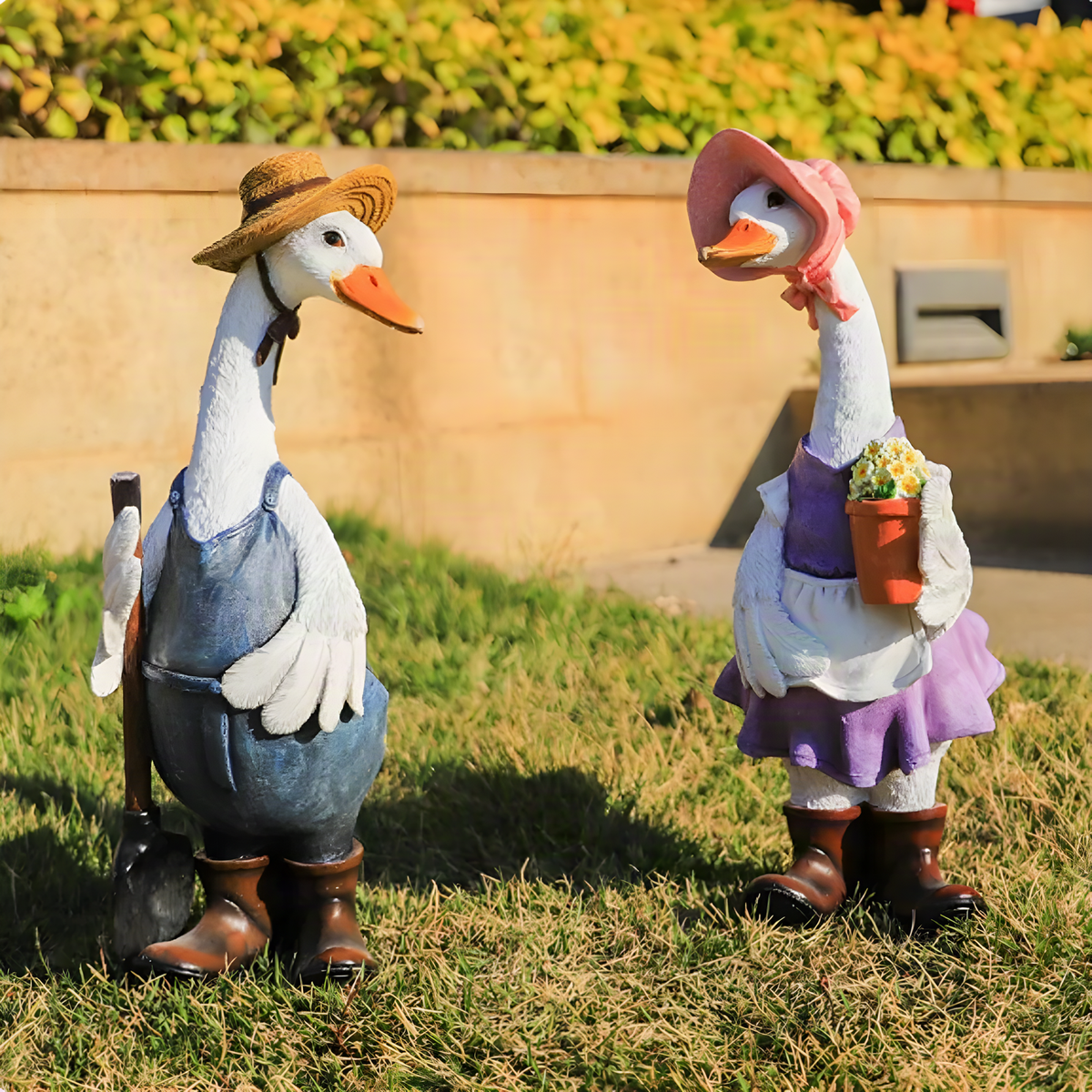 Resin Gardener Duck Figurine, Individual Decorative Accent