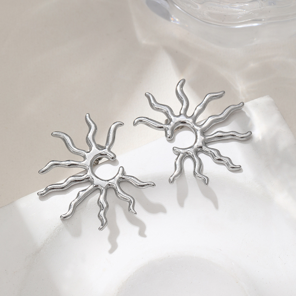 Wavy Sunray Open Hoop Earrings with Sculptural Rays
