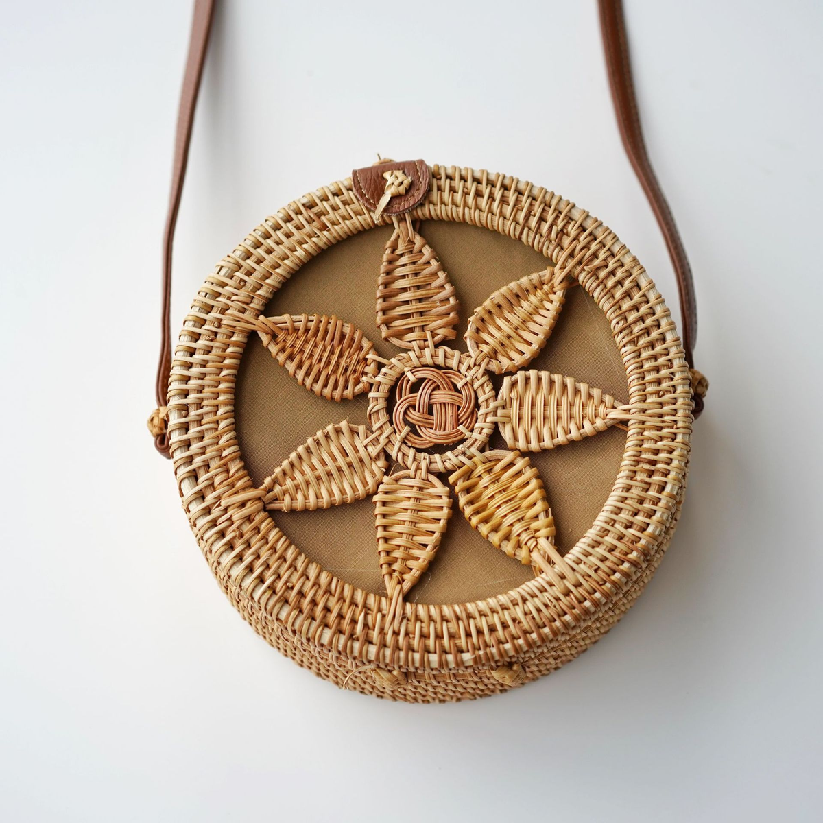 Small Woven Rattan-Style Crossbody Bag with Lining and Strap