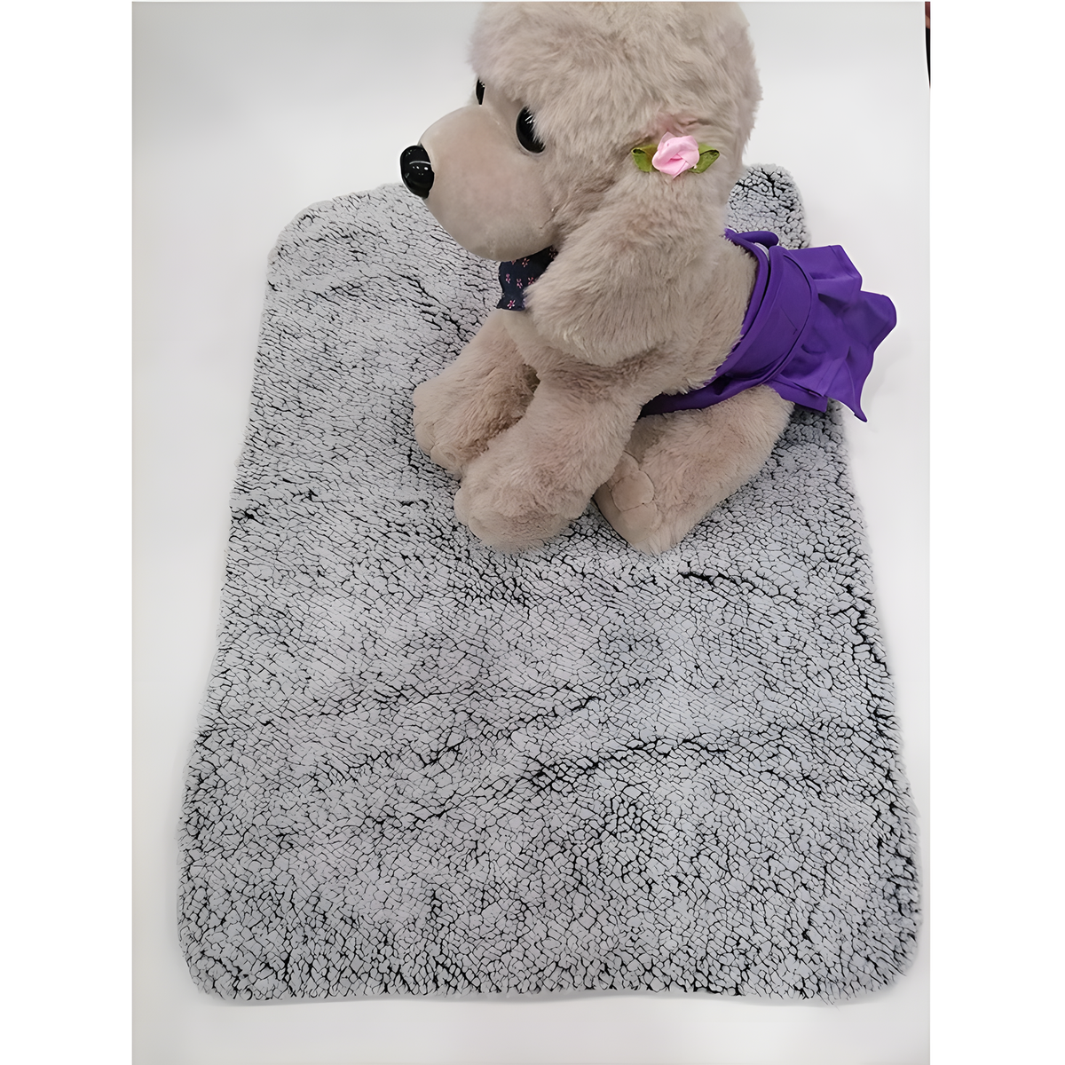 Self-Warming Plush Pet Mat for Cats and Dogs, Four Size Options