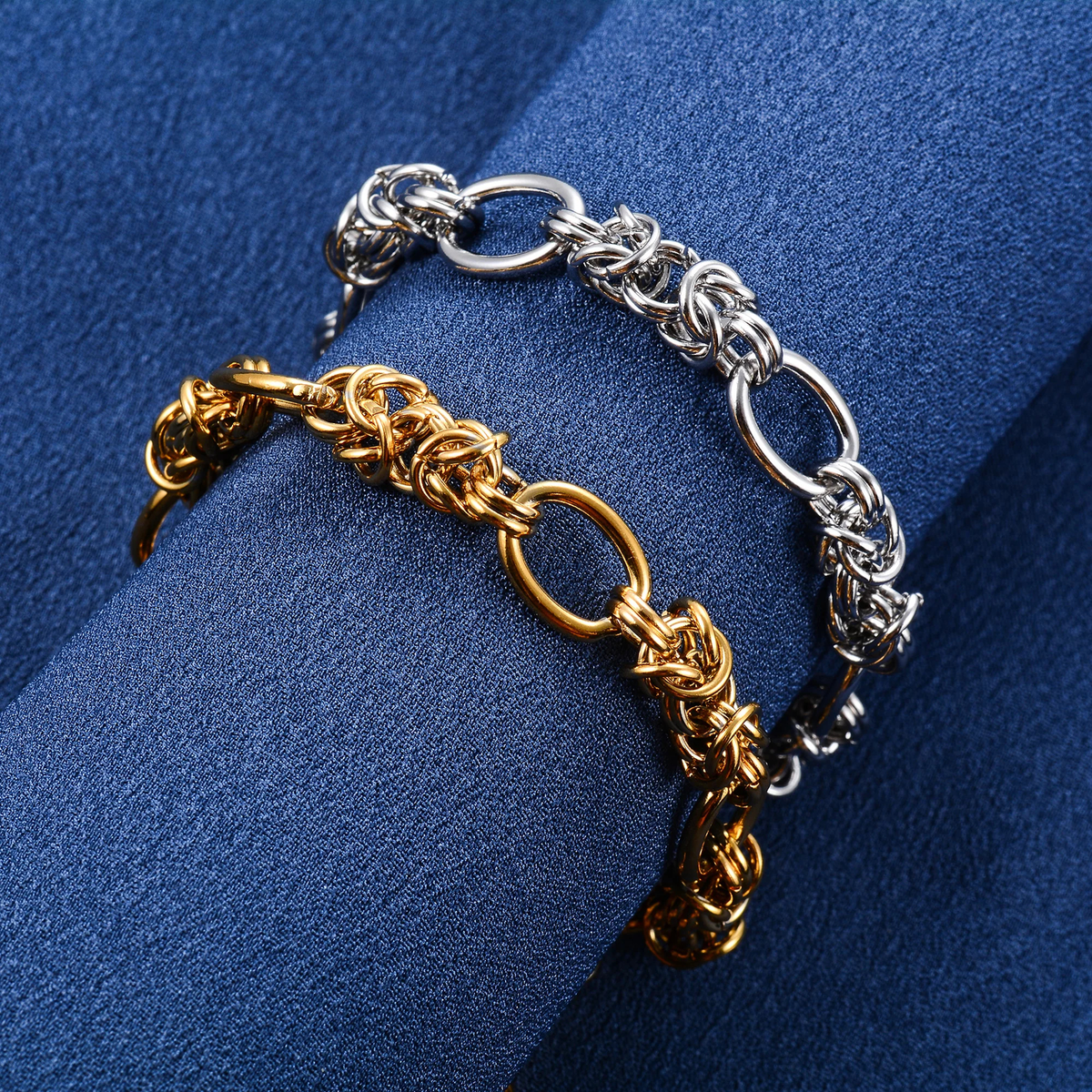 Interwoven Chain Bracelet, Oval Links and Lobster Clasp