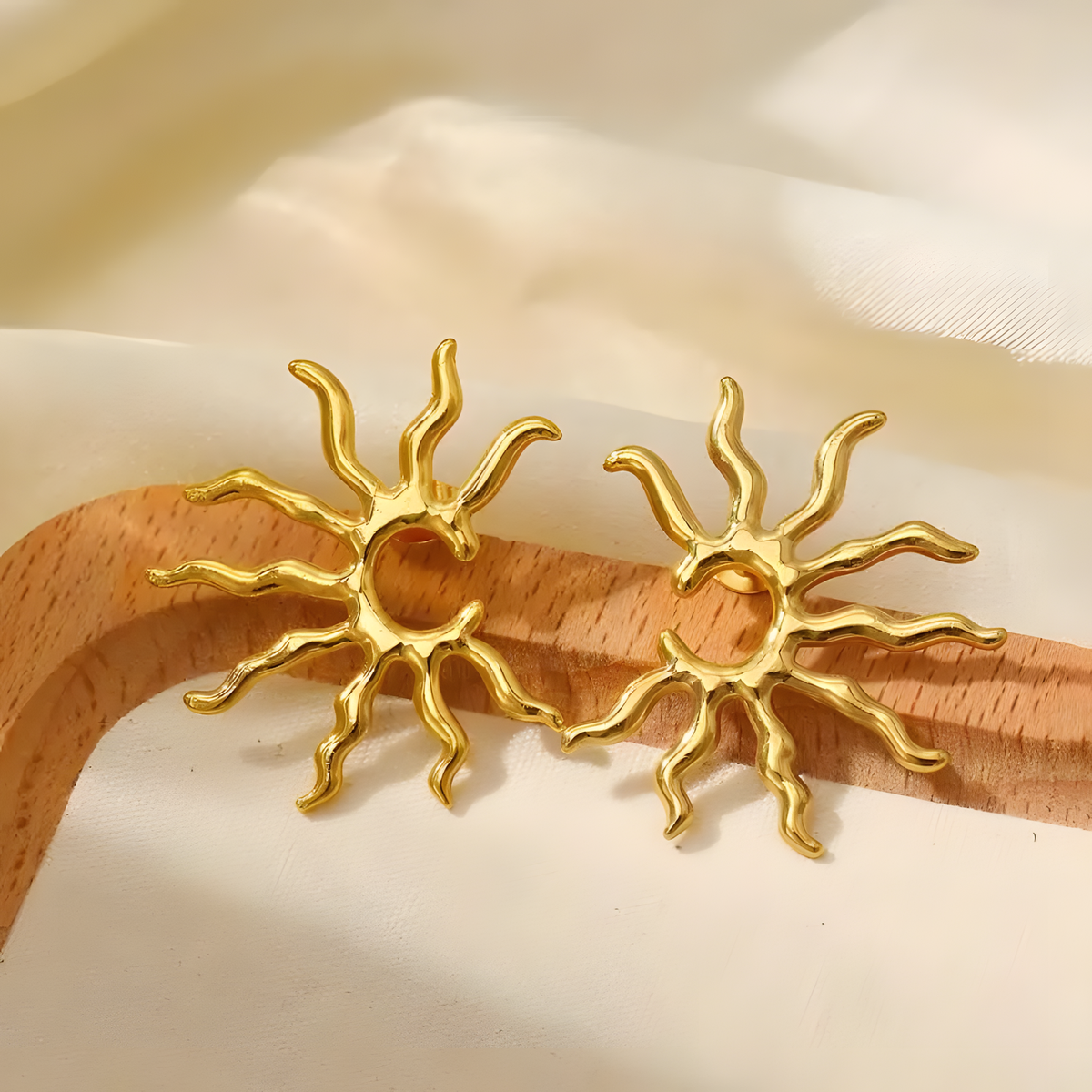 Wavy Sunray Open Hoop Earrings with Sculptural Rays