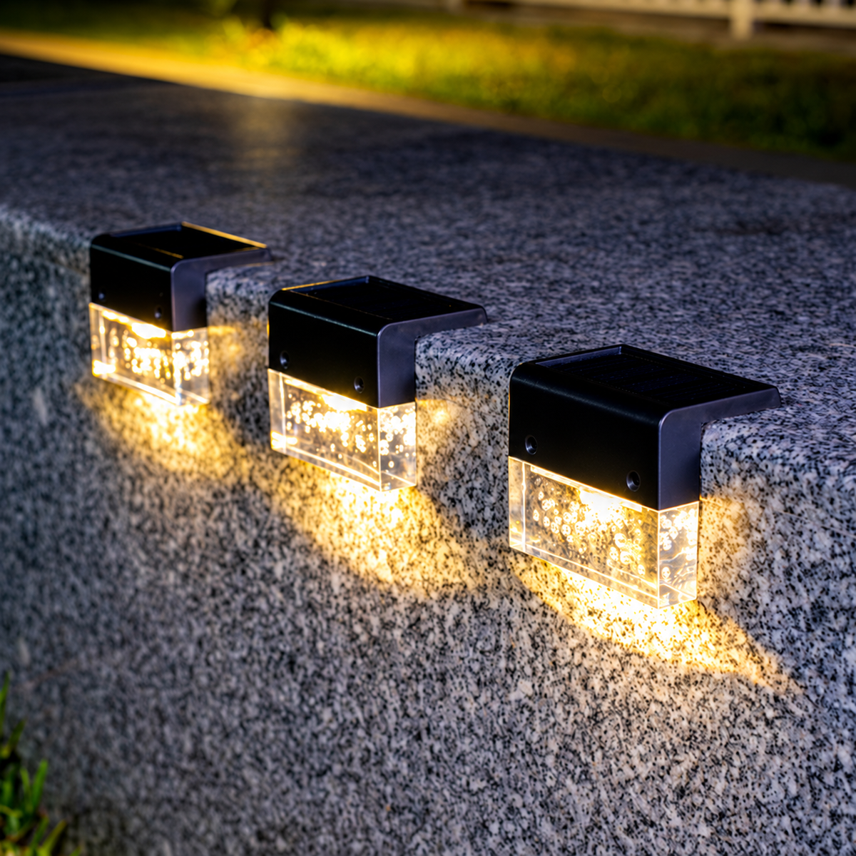 Solar Step Accent Light, Ribbed, Bubble or Shell Lens Options