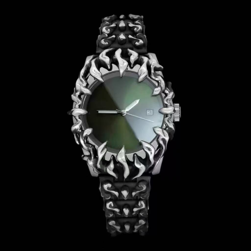 Claw-Shaped Retro Fashion Watch with Analog Dial Options