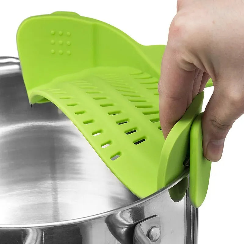 Universal Clip-On Silicone Strainer (Hands-Free Draining for Pots & Pans)