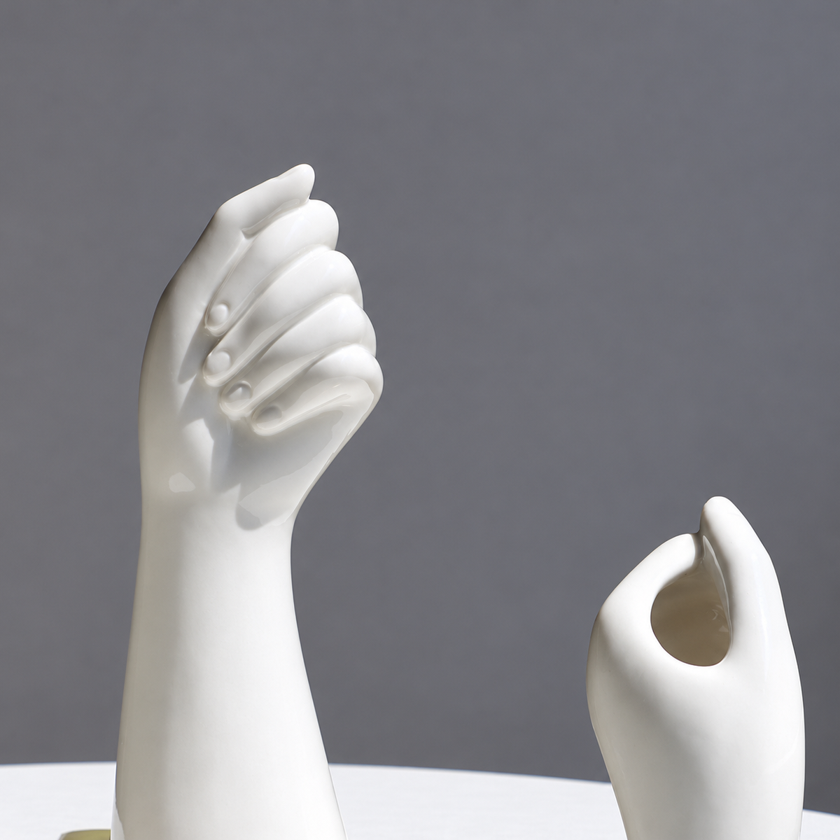 Hand-Shaped Ceramic Vase, Sculptural Flower Display 23.5 cm