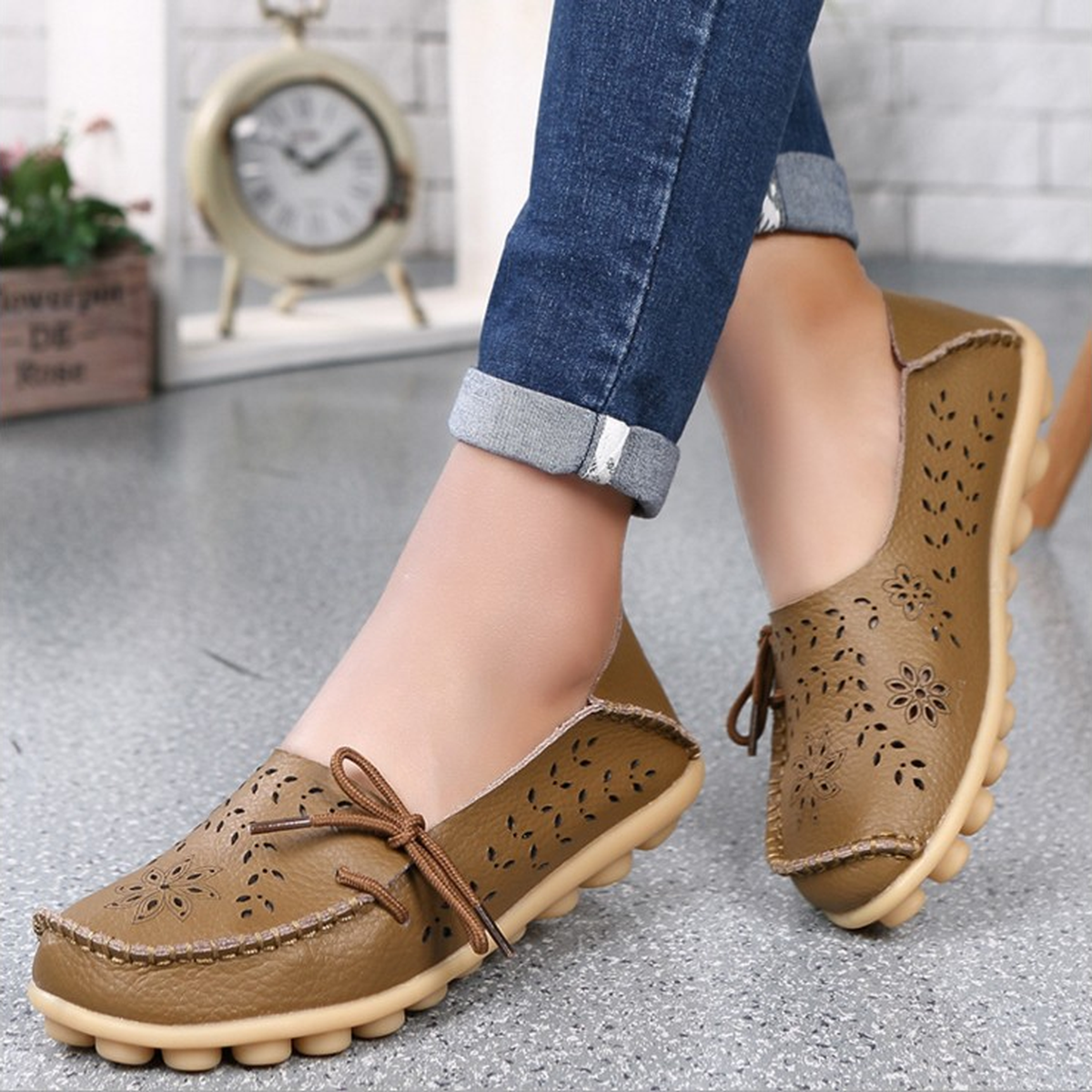 Women's Perforated Lace-Up Casual Shoes with Flat Sole